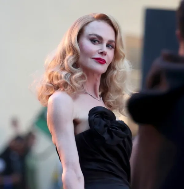 Scientist Bun and No Make-Up Look Nicole Kidman Unveils an Unrecognizable Aesthetic