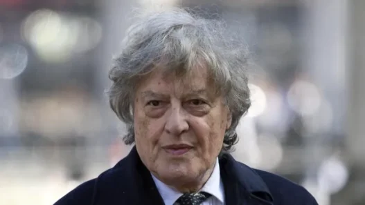 Tom Stoppard, Acclaimed Playwright and Screenwriter of “Brazil” and “Shakespeare in Love,” Dies at 88